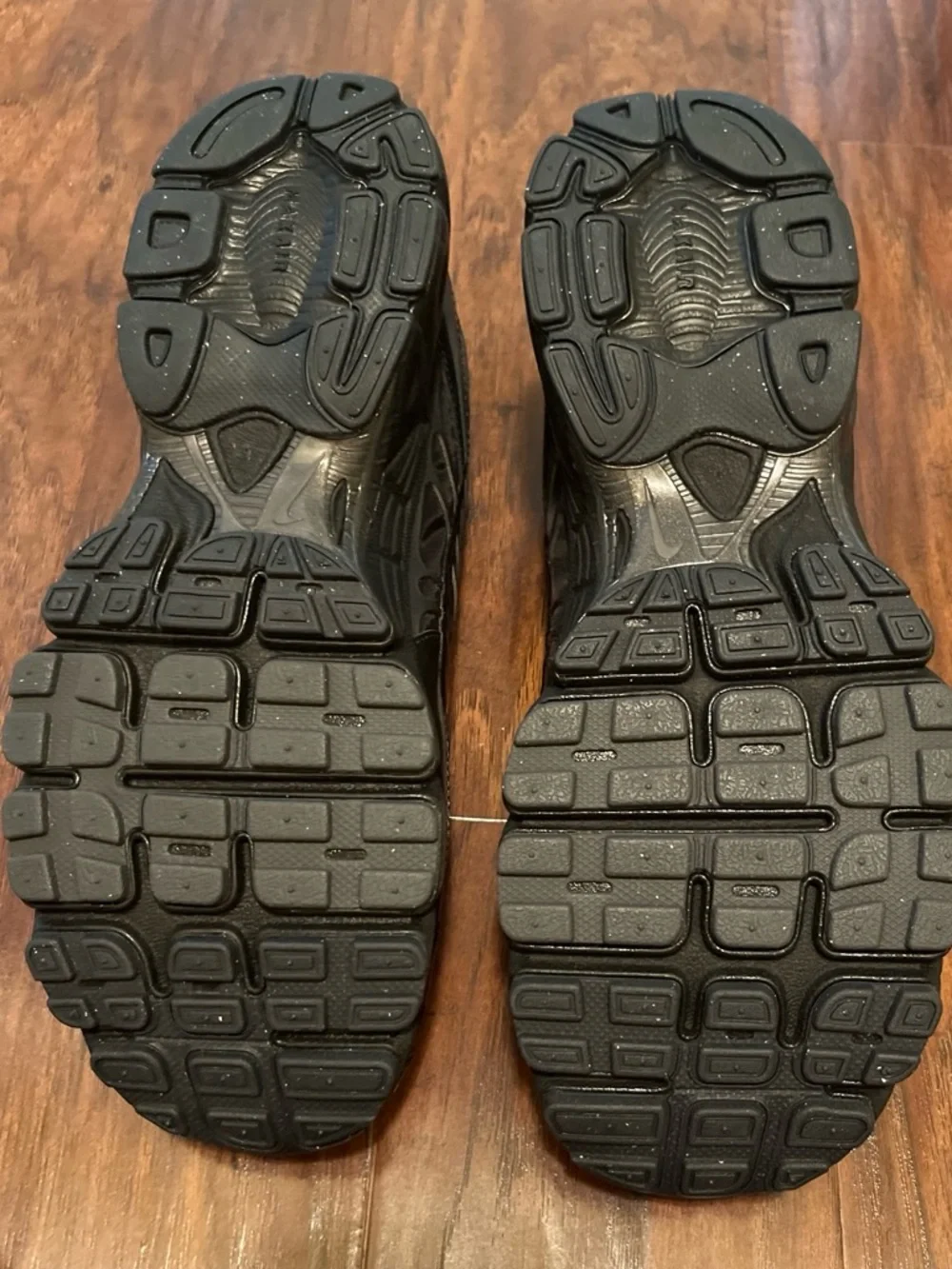 Nike Men’s Black air max moto 2k